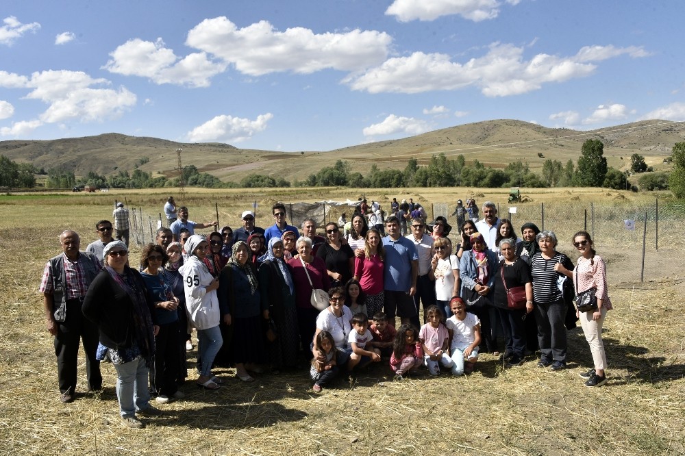 Satala Antik Kentine ilk tur otobüsü geldi 