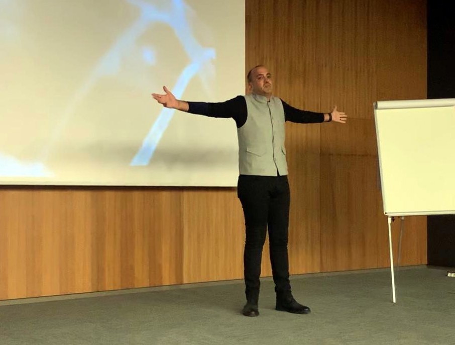 Satış odaklı liderlikte kilit nokta; hipnoz 
