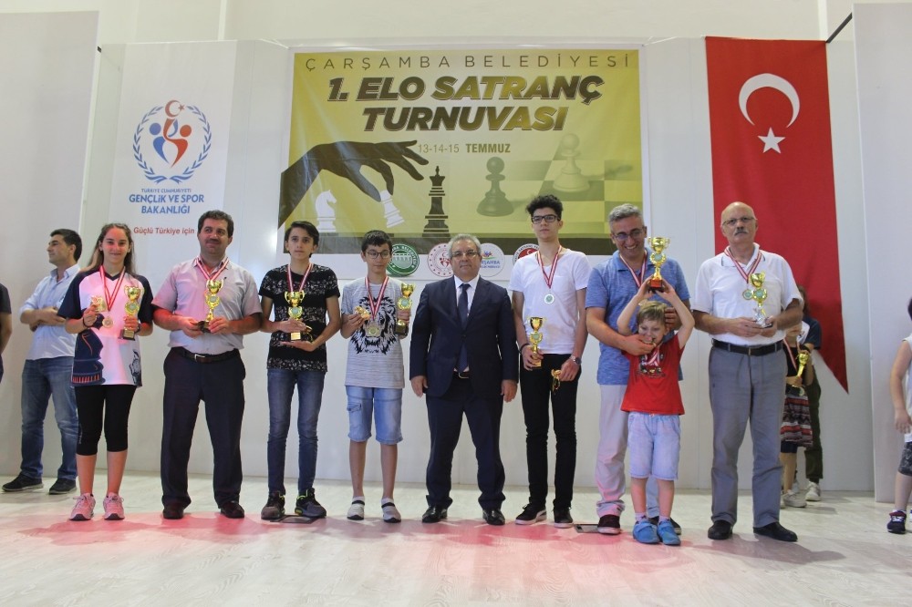 Satrançta ödüller verildi 