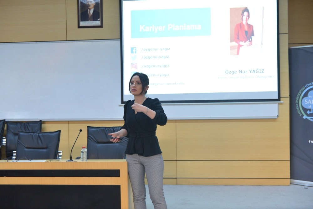SAÜ’de ‘Bilişim Sektöründe Geleceğini Planla’ isimli konferans gerçekleşti 