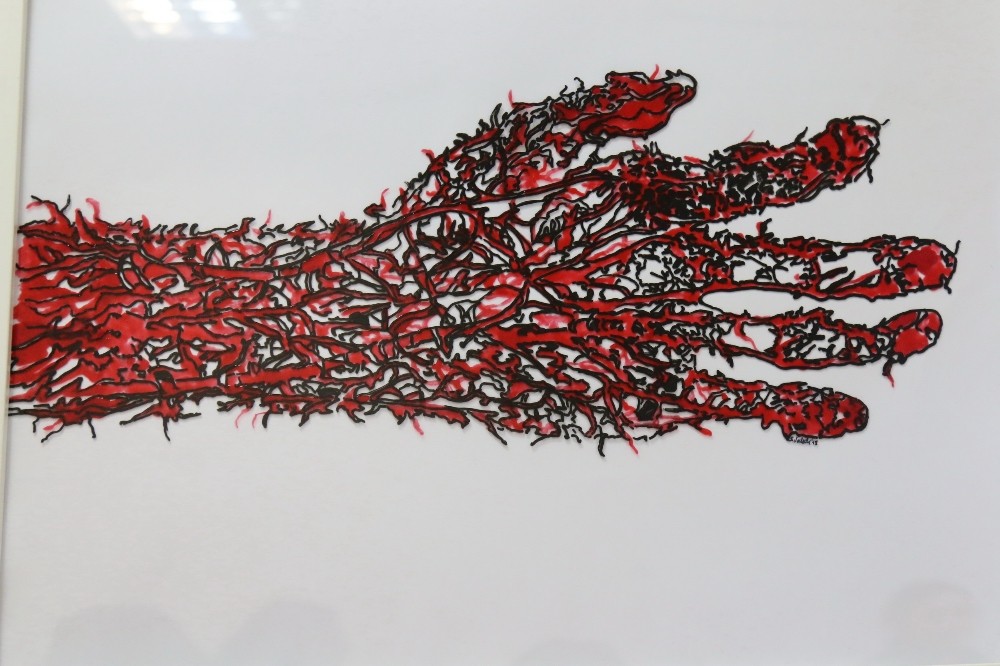 SAÜ’de ’Cehennemden Kaçanlar’ adlı resim sergisi açıldı 