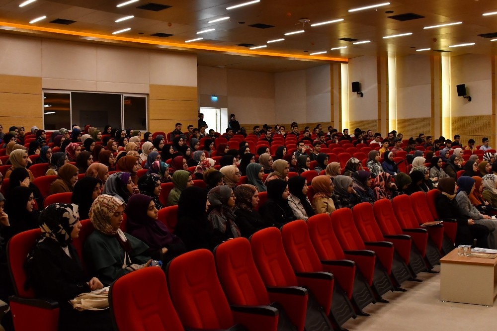 SAÜ’de, İdlib’de şehit düşen askerler için anma törenleri düzenlendi 