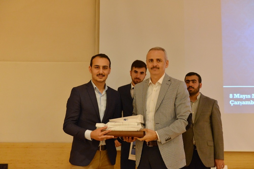 SAÜ’de Kur’an-ı Kerimi güzel okuma yarışması düzenlendi 