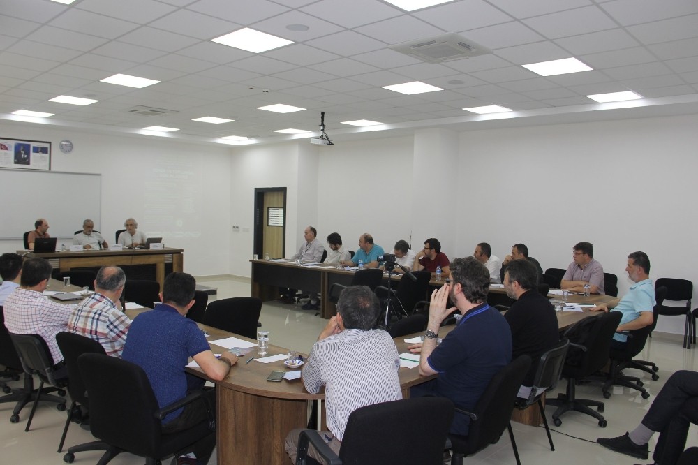 SAÜ’de ‘Tefsir ve Toplumsal Sorunlarımız’ çalıştayı düzenlendi 