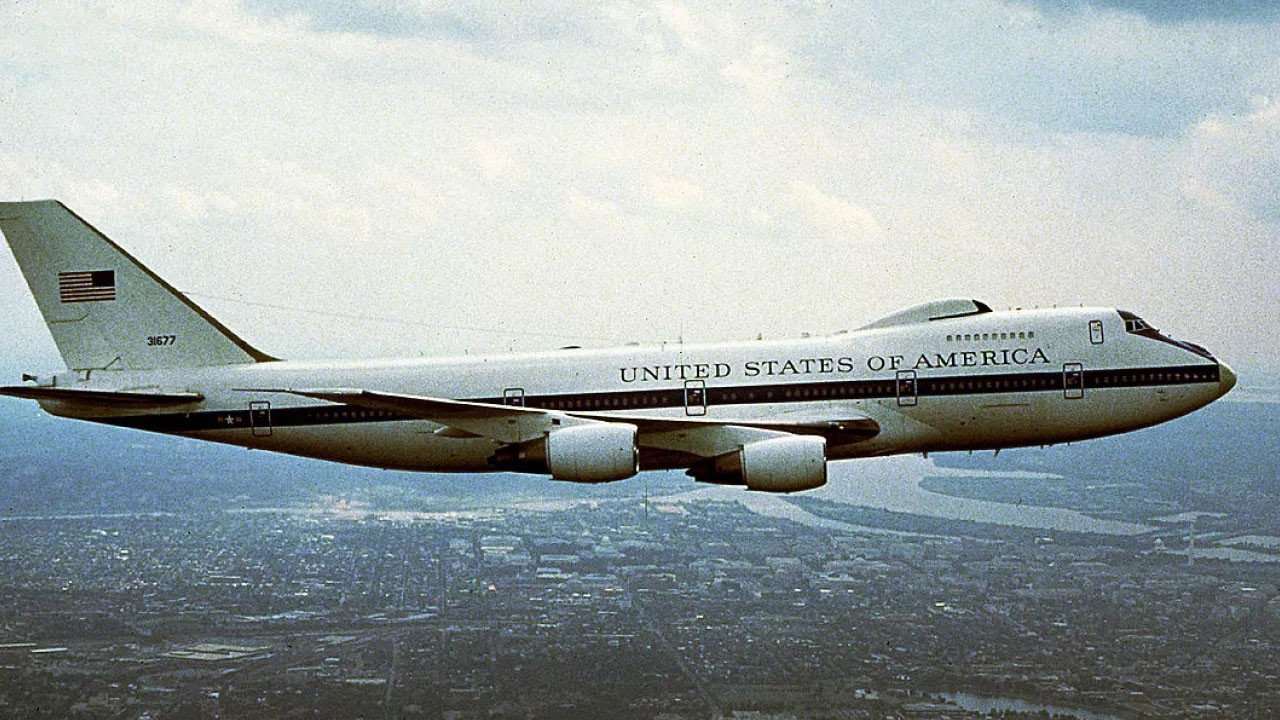 Savaş beklentisi: ABD'nin 'nükleer kıyamet savaş uçağı' başkente konuşlandı