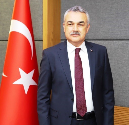 Savaş; “Bizler zaferimizi kutlarken, birileri de yaşadıkları hezimetleriyle kahroluyorlar” 