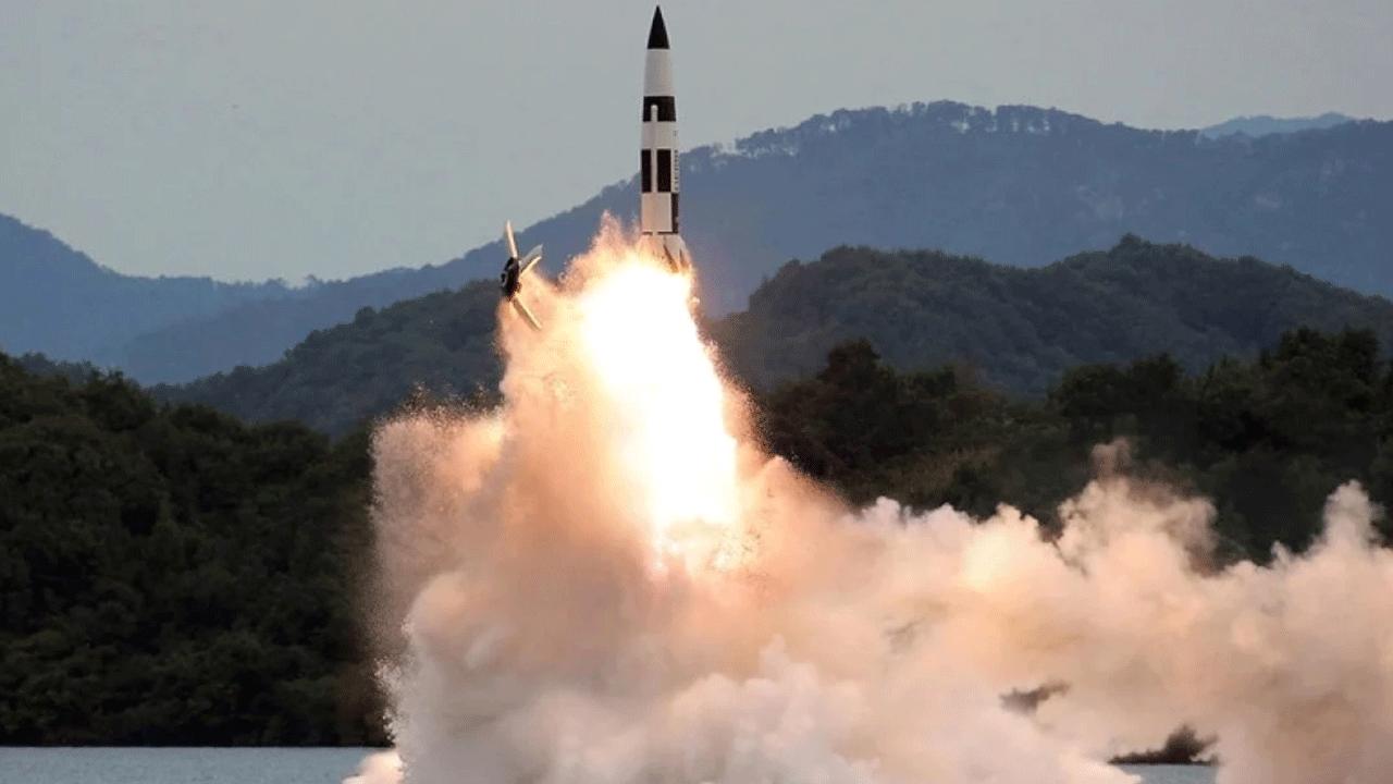 Savaş çanları çalıyor: Onlarca balistik füze fırlattılar!!!