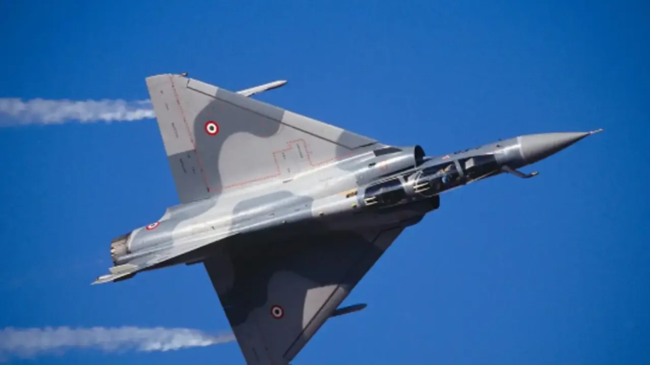 Savaş uçağı düştü!