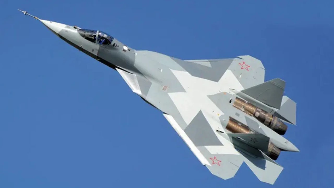 Savaş uçakları gündem oldu: Cezayir’in ilk Su-34’ü boy gösterdi! Yeni gelişme