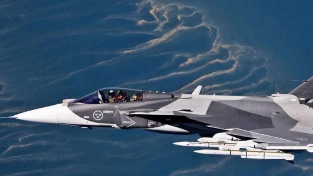 Savaş uçaklarıyla ilgili gündeme gelen iş birliği kararı: İki dev şirket görüşüyor