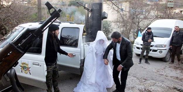  Savaşa düğün molası