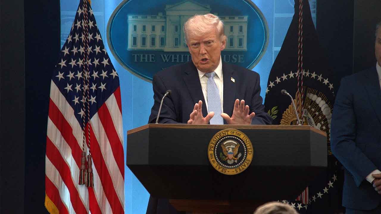 Savaşın fitilini nükleer hırs ateşledi: "İran akıllıysa müreffeh bir geleceğe sahip olur"