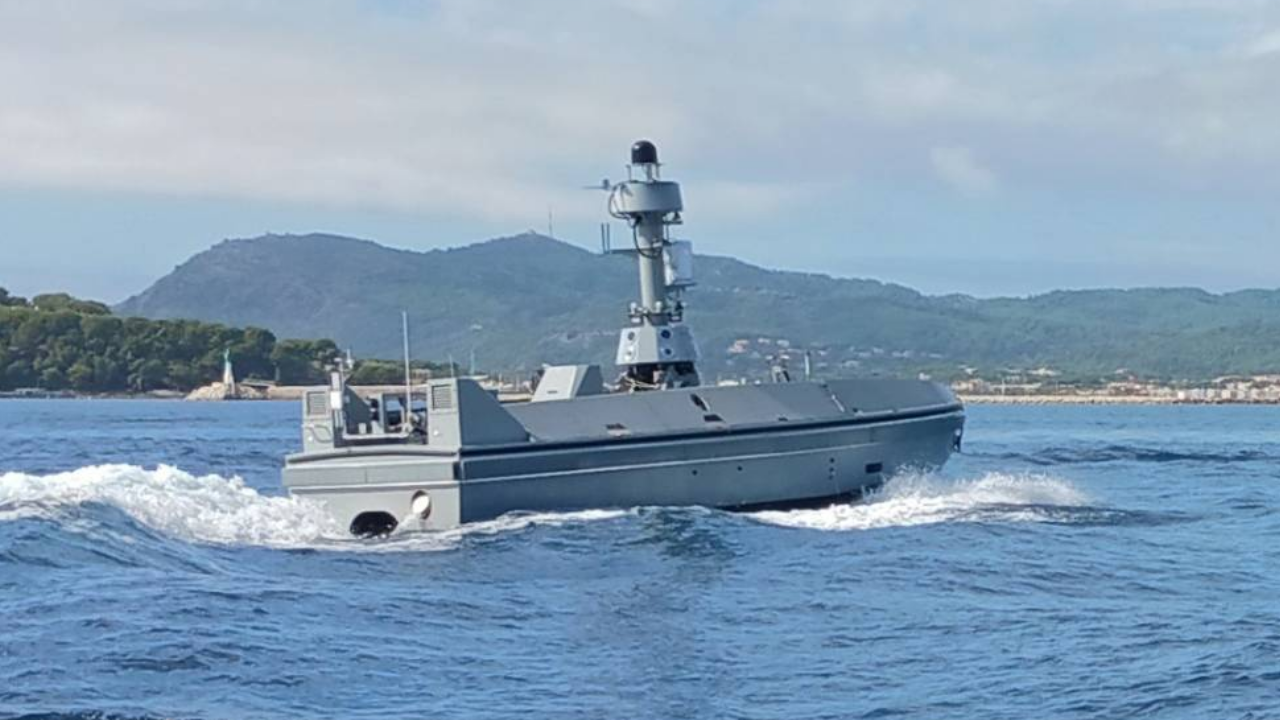 Savaşların gölgesinde: Yeni insansız deniz aracı resmen suya indi!