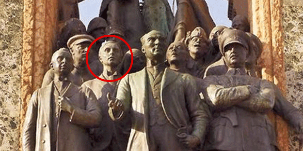 Savaştığımız Sovyet komutanının heykelini Taksim'e diktik