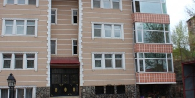 Savcı lojmanlarına molotoflu saldırı!