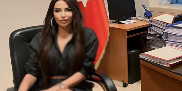 Savcı odasında skandal pozlar! Vatandaşlar ayağa kalktı