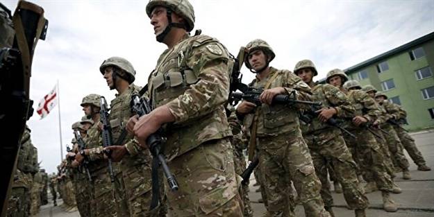 Savunma bakanı teşekkür etti: Türkiye, savunmamızı çok aktif şekilde destekliyor