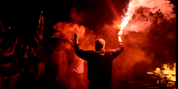 Savunma bakanının görevden alındığı İsrail'de sokaklar karıştı! Ordu kontrolü kaybetti
