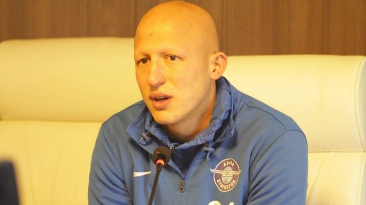 Savunma oyuncusu Özmen: 23 haftadır canımız yanıyor