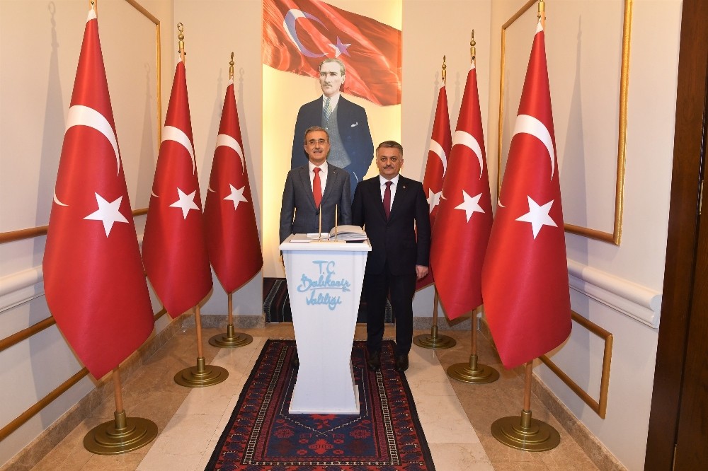 Savunma Sanayii Başkanı Demir Balıkesir’de 