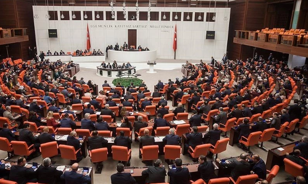 Sayılar güncelleşti: Zirvede Ak Parti var! Türkiye'de parti sayısı 188'e yükseldi