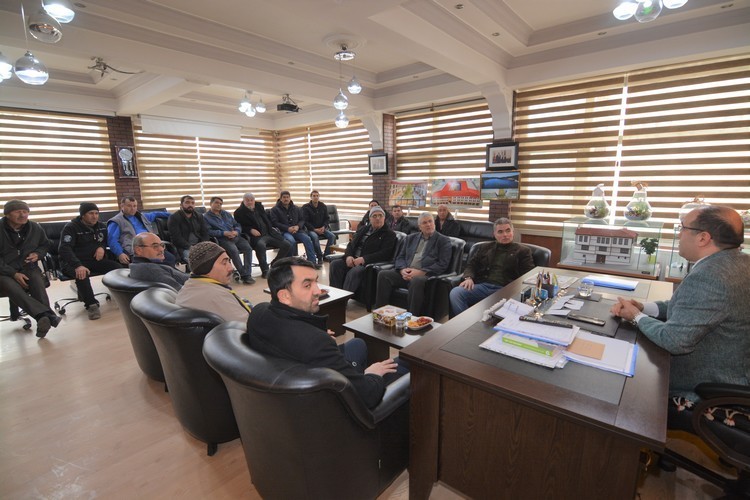 Sazak Mahallesi sakinleri Başkan Mustafa Çöl’ü ziyaret etti 