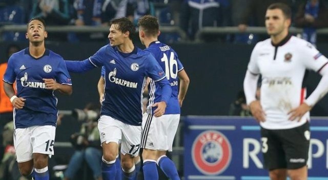 Schalke Nice'i evine gönderdi!
