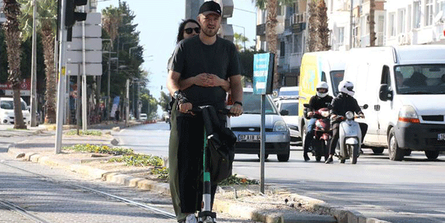 Scooter’la seyahat 'kabus' oldu! ‘Karıncalarda saklı’ deyip çözümü açıkladı