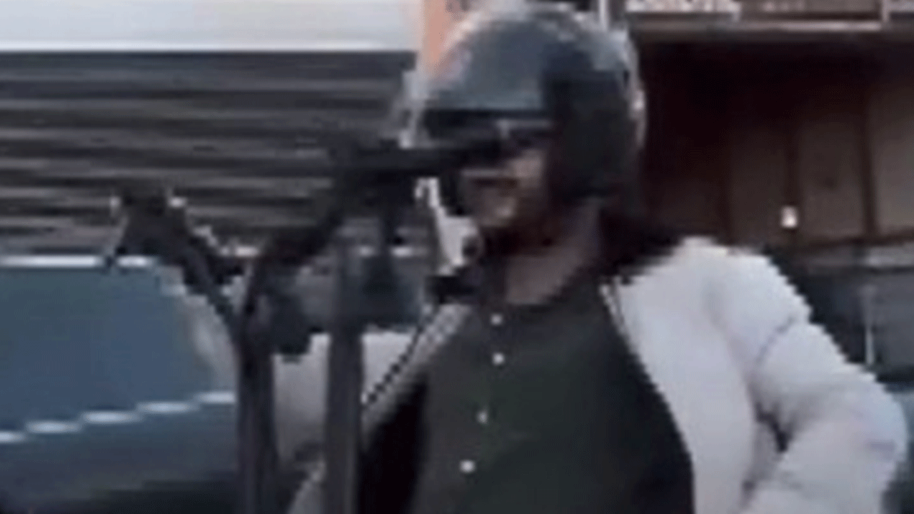 Scooterla yaptığı hareket karşılıksız kalmadı! Ceza yağdı!