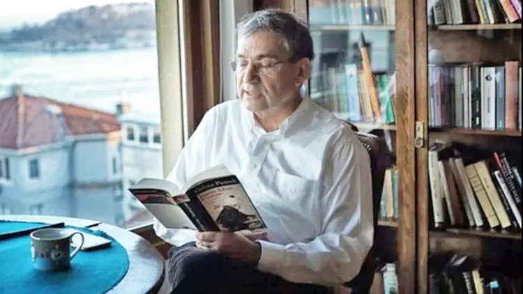 Sebebine şaşırmadık: Nobel ödüllü Orhan Pamuk mahkemelik