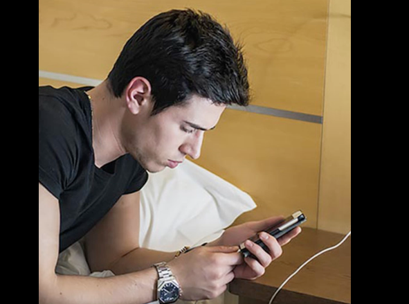 Sebebini öğrenince şarj olan telefonunuzu elinize dahi almayacaksınız! Şok eden gerçek