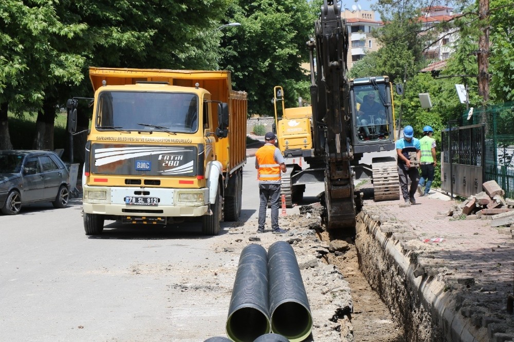 Şebeke sularında virüse karşı temizlik çalışmaları yapılıyor 
