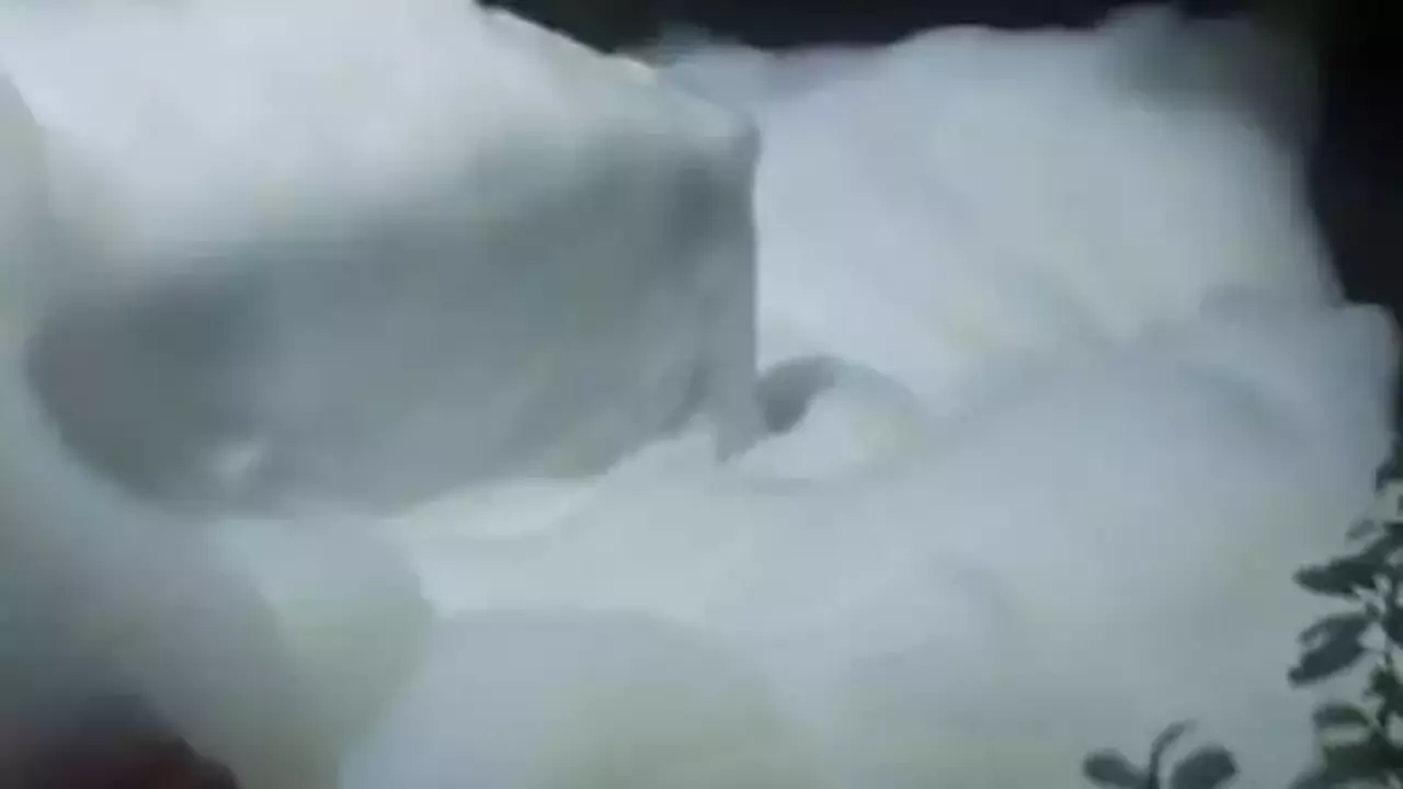 Şebeke suyundaki köpük tedirgin etmişti! Valilikten açıklama geldi