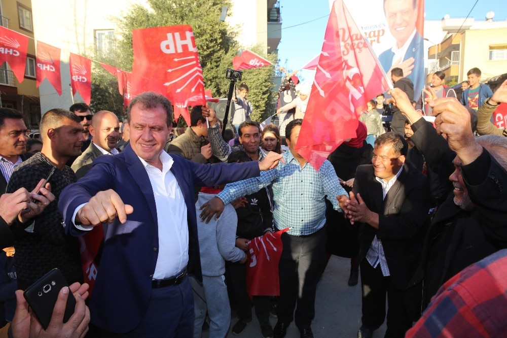 Seçer, Romanlarla bir araya geldi 