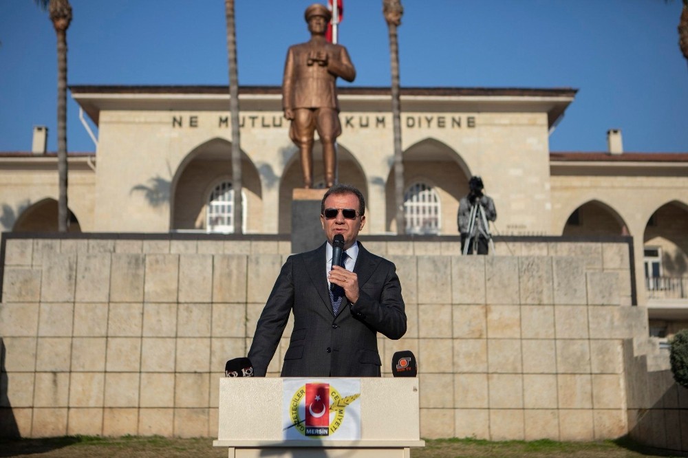 Seçer: “Sorun yumağı haline gelmiş bir alanda bayram kutlamak abesle iştigal” 