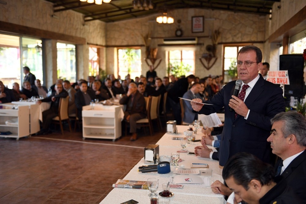 Seçer, Tarsus ve Çamlıyayla’da muhtarlarla buluştu 