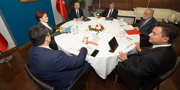 İP'ten bay Kemal'e bombardıman!