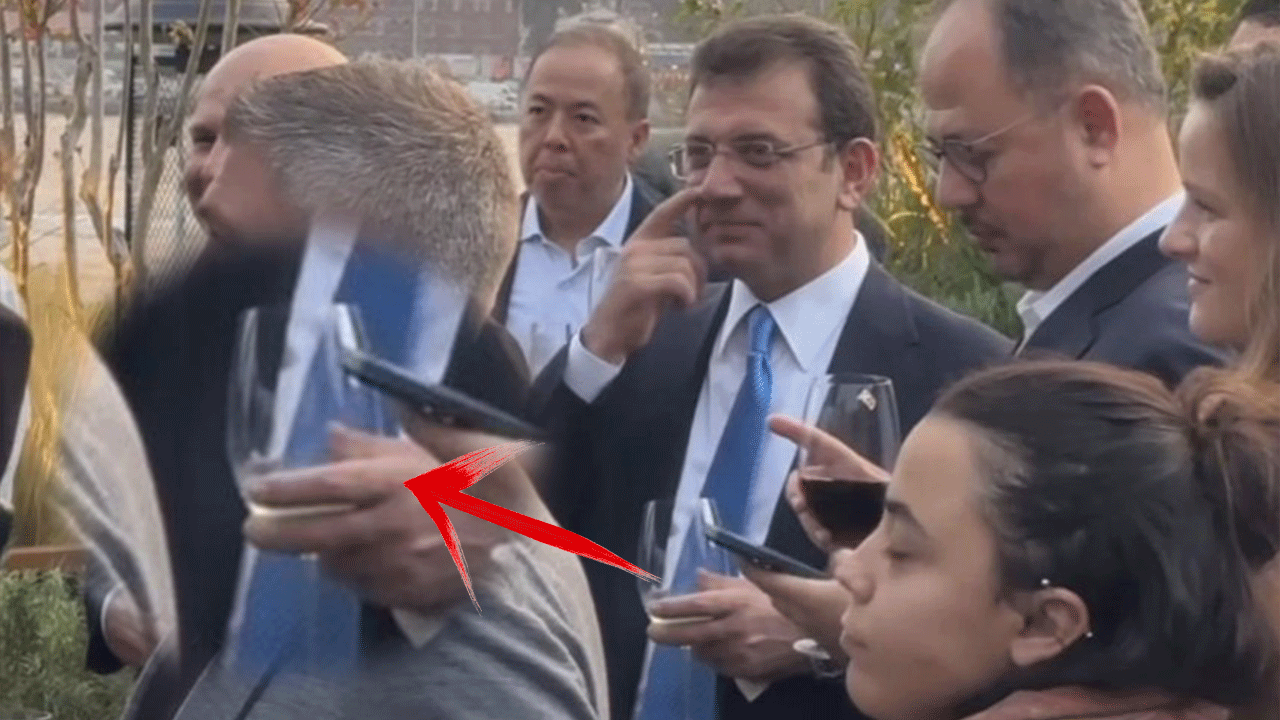 Seçim dönemi cami ziyaretleri yapıp Kuran okuyan İmamoğlu şimdi elinde şarapla poz veriyor!