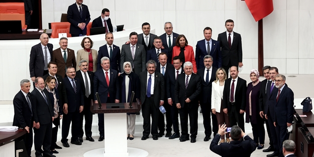 Seçim kanunu Meclis'ten geçti! O madde metinden çıkarıldı