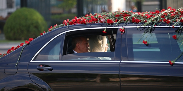 Seçim sonrası yapılan ankette Erdoğan'ın oy oranı dikkat çekti