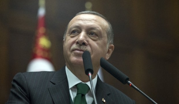 Seçim zaferi sonrası 'boyun eğdiler'