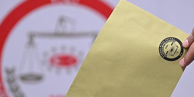 Seçime saatlere kala Türkiye'ye ilan ettiler: AK Parti lehine adaylıktan çekiliyoruz