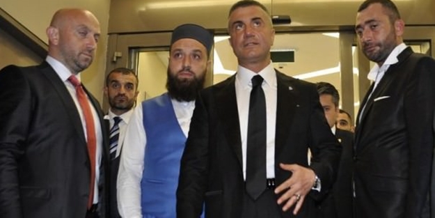 Peker'den gazeteye ilan: Bazı art niyetli insanlar...