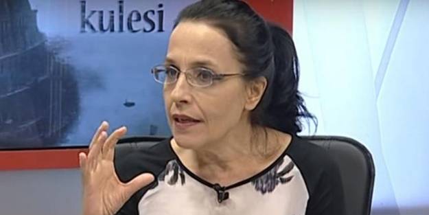 Sedef Kabaş'ın oltasına takılan Ayşe Hür rezil oldu