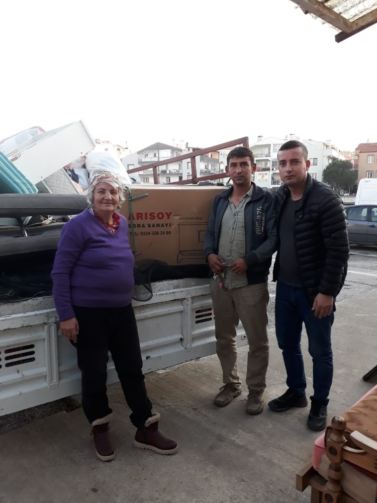 Şefkatli ellerden ihtiyaç sahiplerine soba ve kömür yardımı 