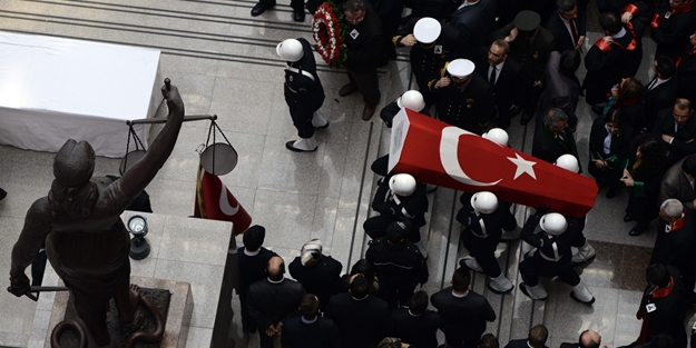 Şehid savcının cenaze töreni öncesi kritik karar