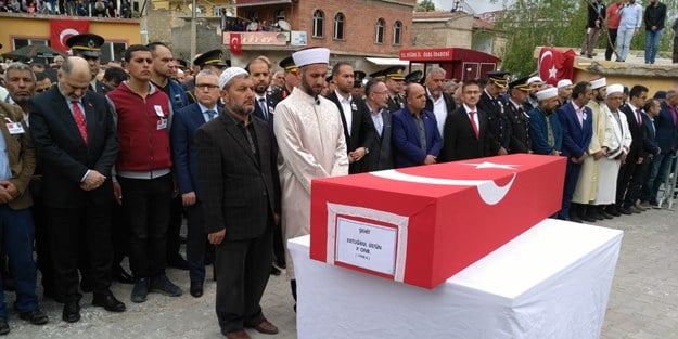 Şehidimiz toprağa verildi