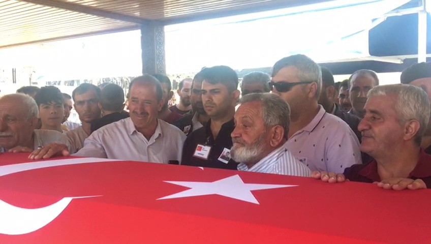 Şehidin ağabeyi de aynı bölgede görev yapıyordu 