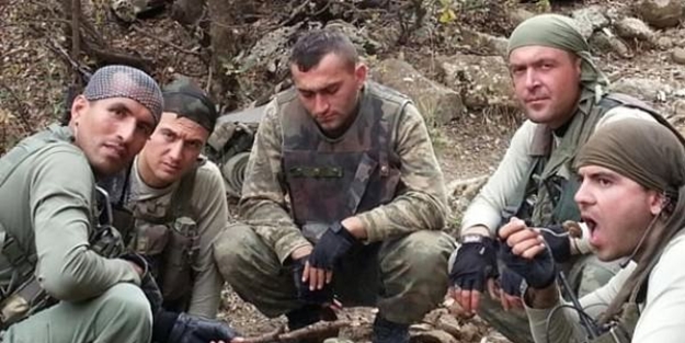 Şehidin arkadaşları da aynı kaderi paylaştı