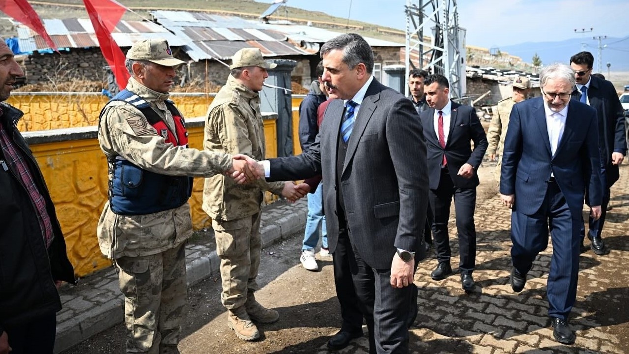 Şehidin baba evine bayram ziyareti